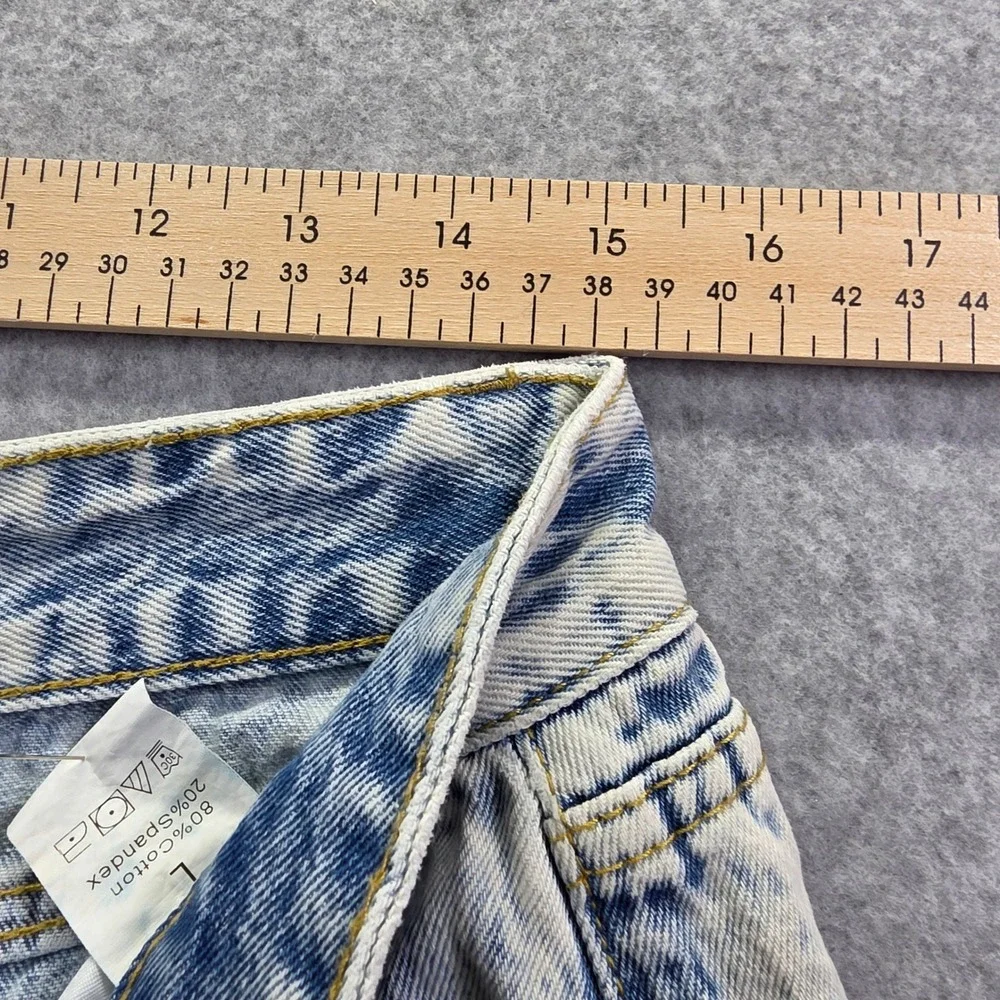 Automet Womens High Waisted‎ Denim Shorts Light Acid Wash Raw Hem Size L
